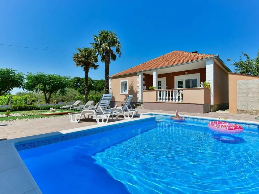 Meri Comfortable Holiday Residence Benkovac Сasa de vacaciones