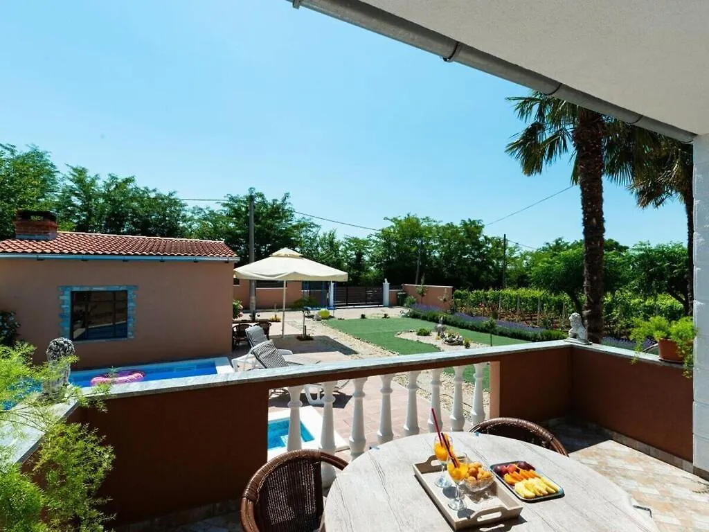 Сasa de vacaciones Meri Comfortable Holiday Residence Benkovac