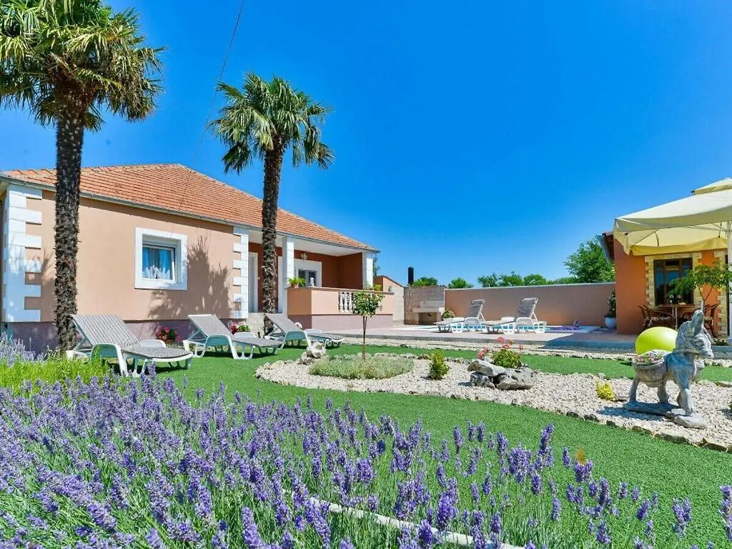Сasa de vacaciones Meri Comfortable Holiday Residence Benkovac Croacia