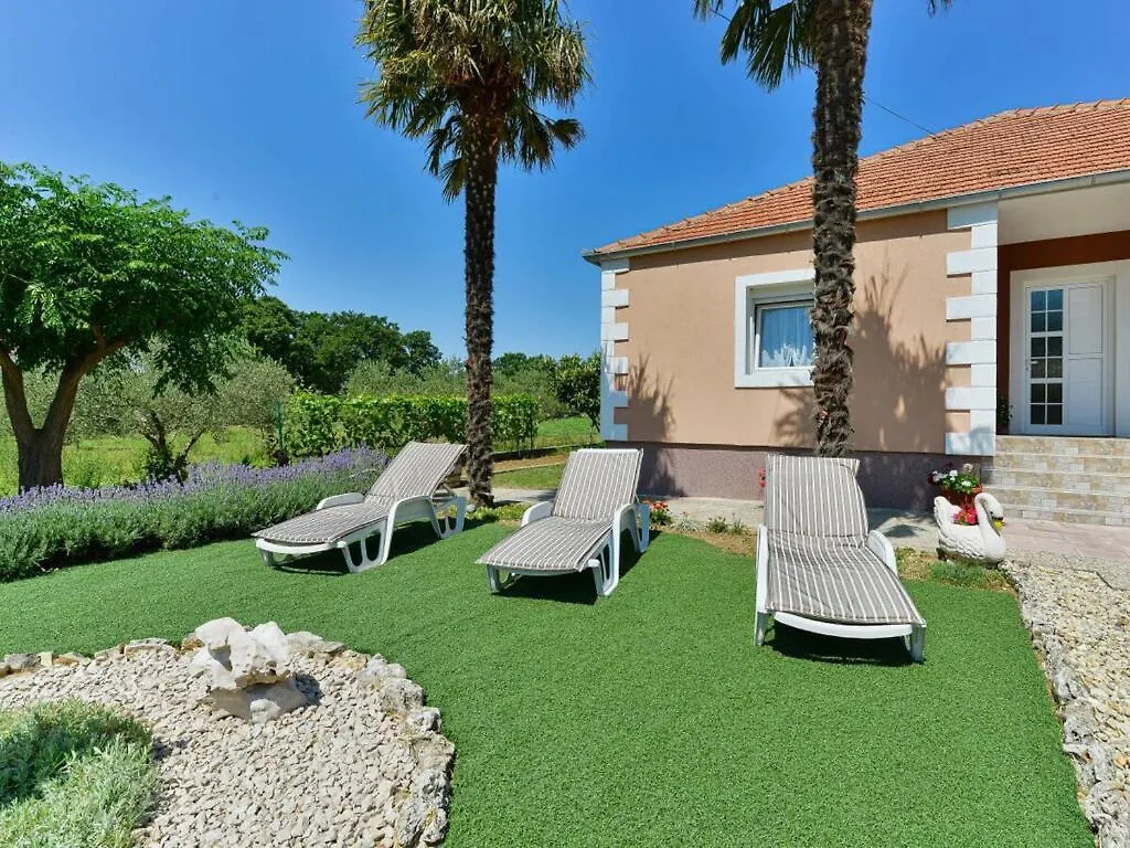 Сasa de vacaciones Meri Comfortable Holiday Residence Benkovac
