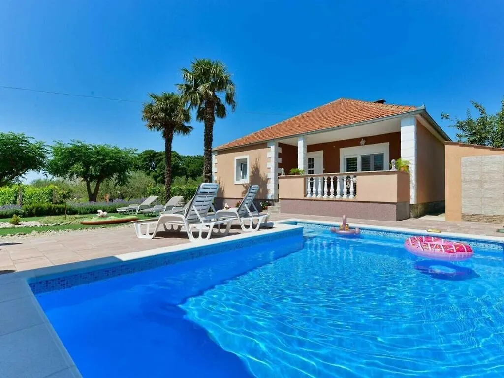 Meri Comfortable Holiday Residence Benkovac